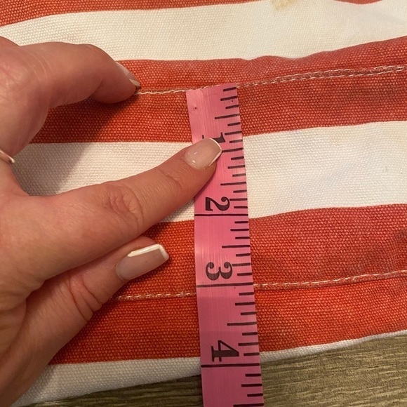 Old Navy I Beach I Tote I Bag w/ traveling coin purse - Picture 8 of 16